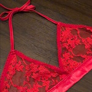 🆕🔥RED LACE BRALETTE🔥🆕